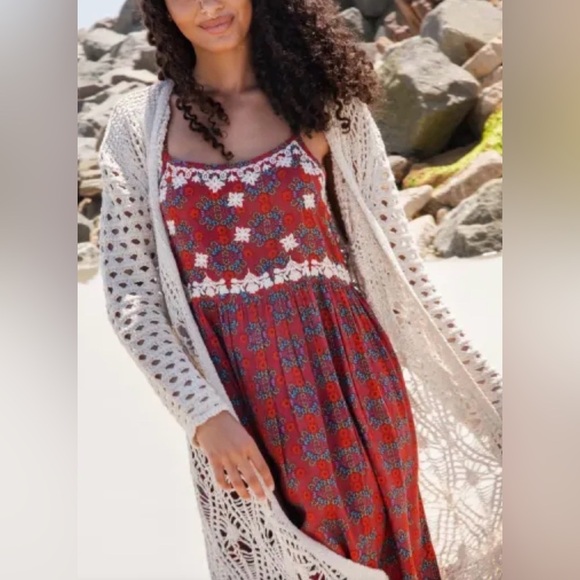 NATURAL LIFE Embroidered Sara Dress - Red Wreath Size Large - Picture 2 of 15